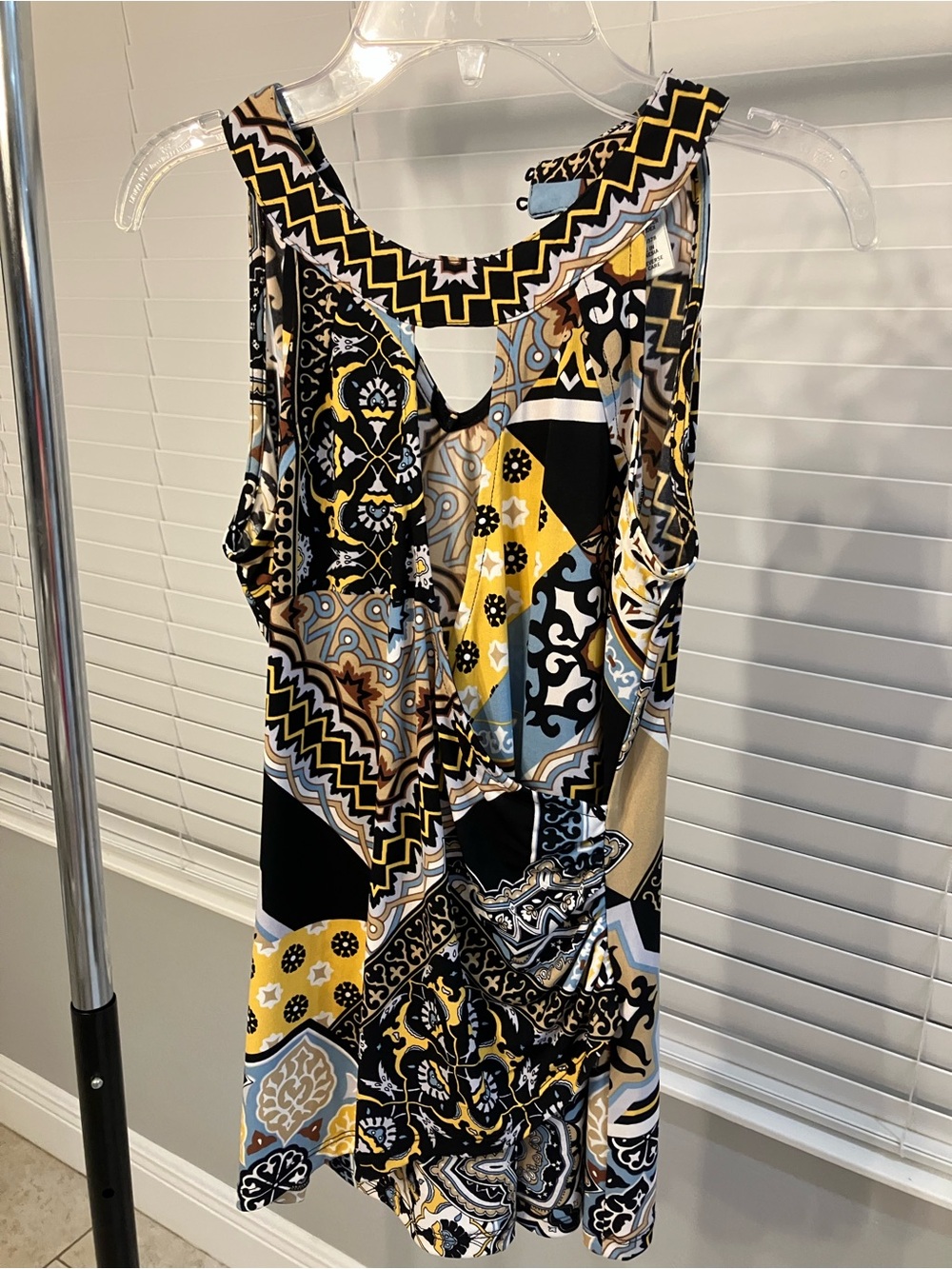 Cache Printed Sleeveless Backless Tank Top in Yellow, Black & Cream